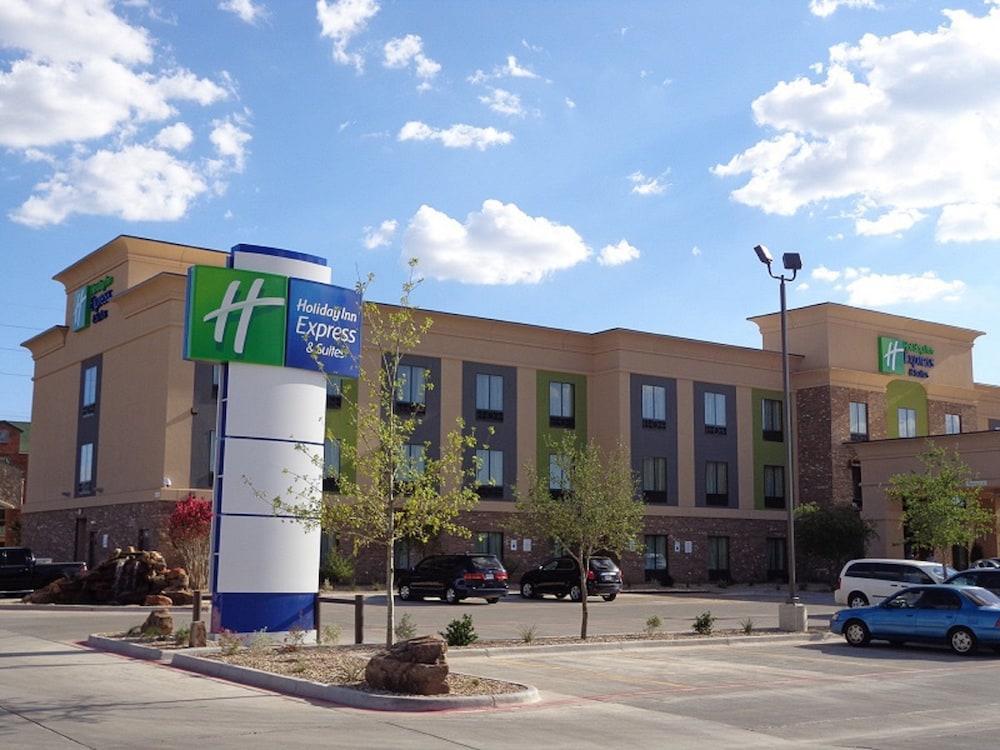 Holiday Inn Express And Suites Lubbock South By Ihg Exterior foto