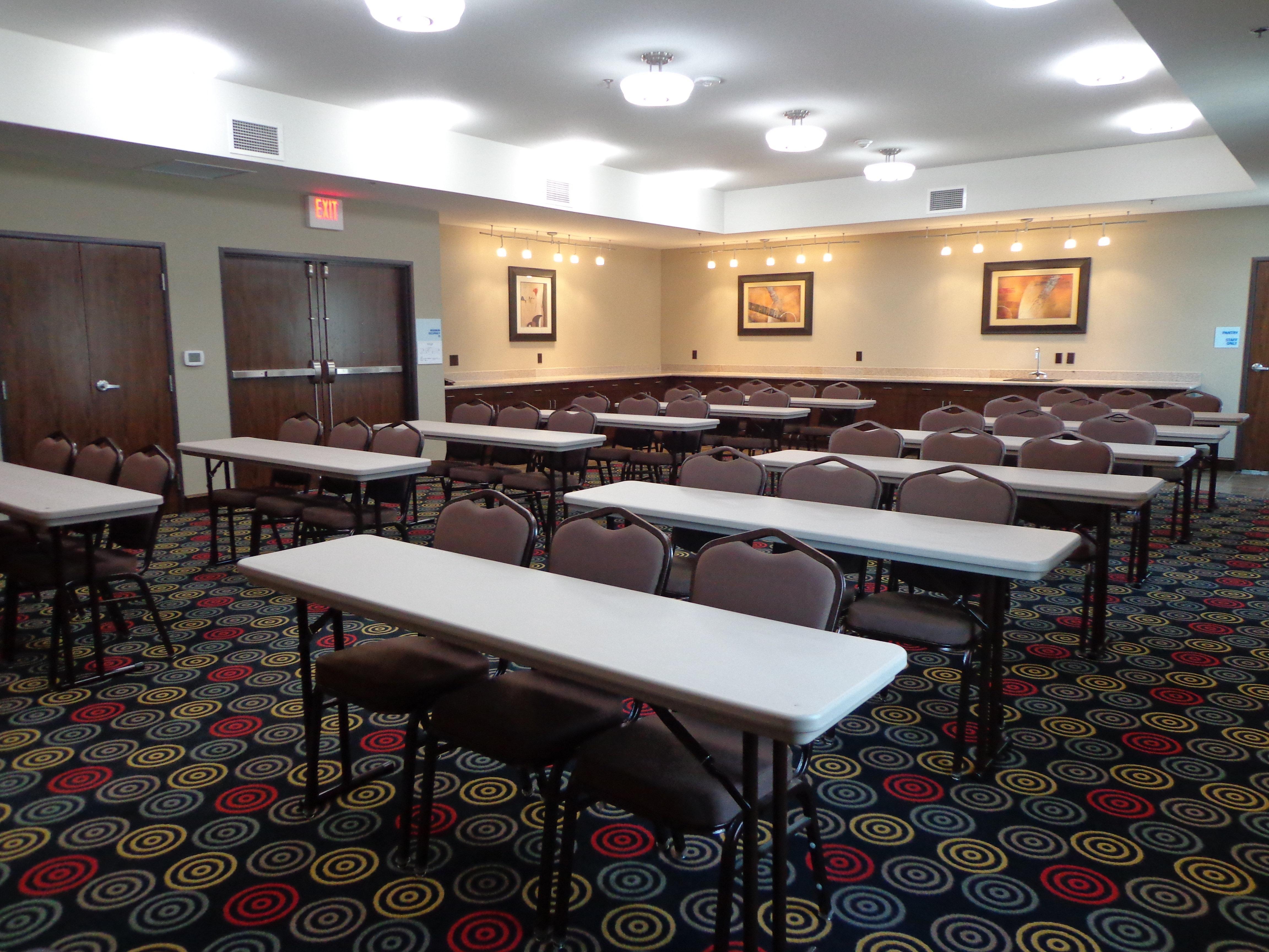Holiday Inn Express And Suites Lubbock South By Ihg Exterior foto