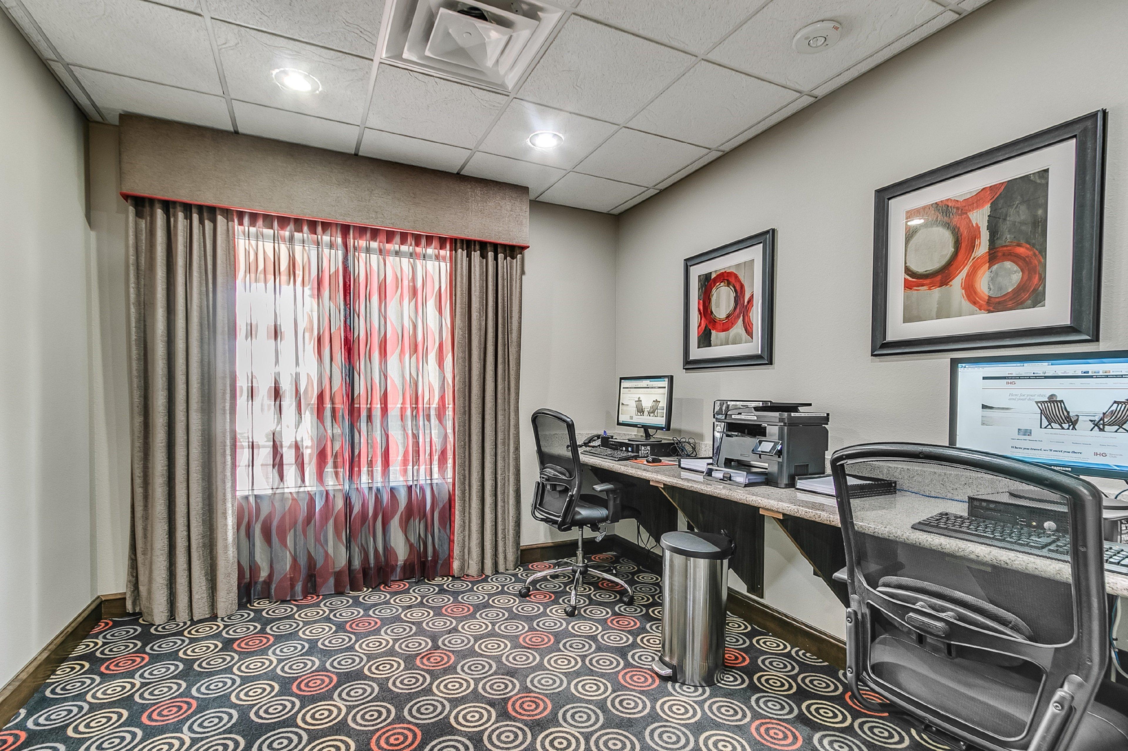 Holiday Inn Express And Suites Lubbock South By Ihg Exterior foto