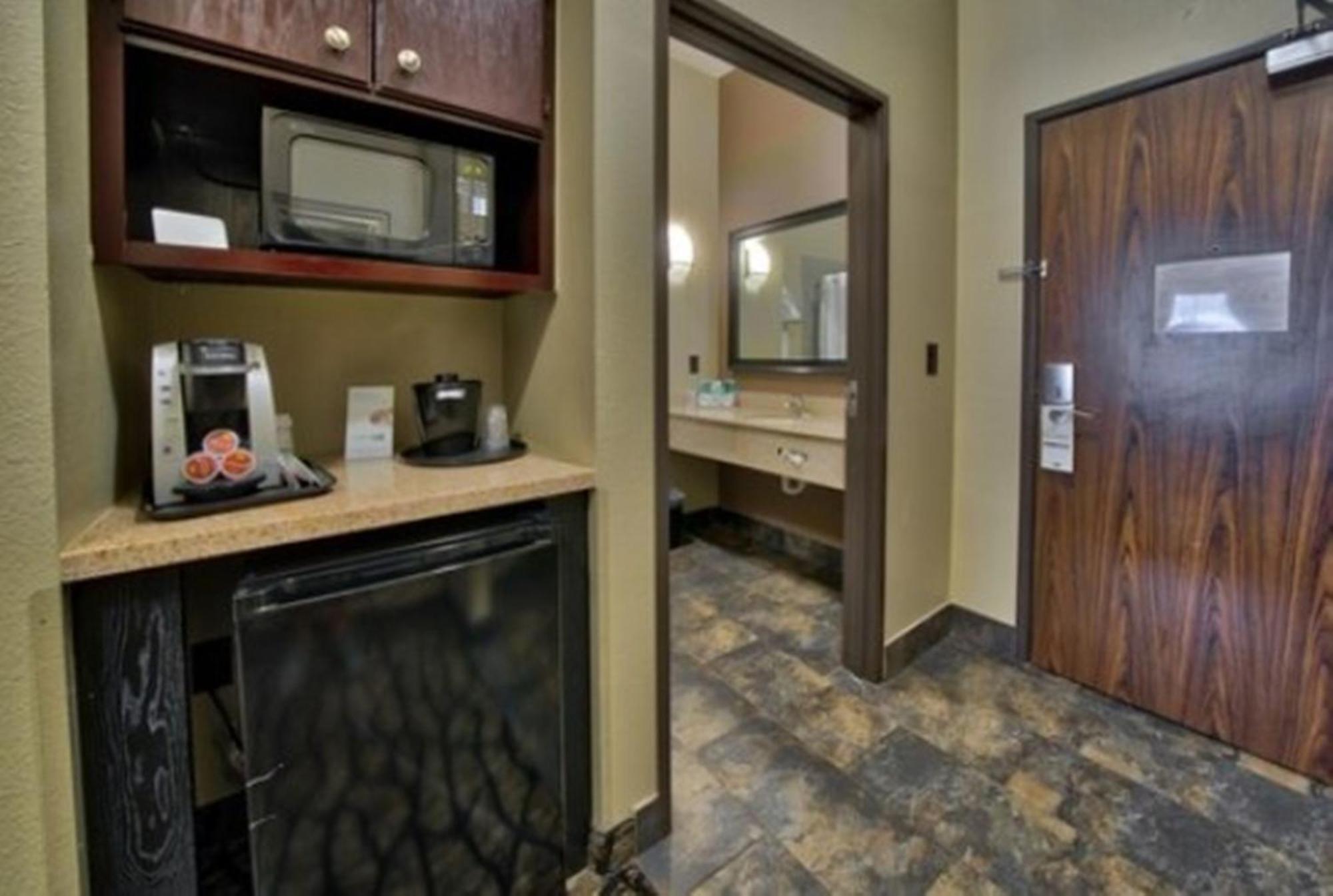 Holiday Inn Express And Suites Lubbock South By Ihg Habitación foto